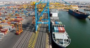 التجارة الحرة خدعة تسقط أمام حماية الكبار لأنفسهم والصناعة على مفترق الحماية أو الاندثار