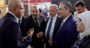 المعرض الدولي الصناعات التجميلية.. 143 شركة تقدم منتجات متنوعة وأحدث تقنيات العناية الشخصية