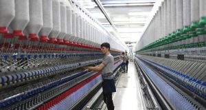 الصناعات النسيجية تدخل مرحلة حرجة.. تيزيني: صراخ اليوم بدأ يأخذ اتجاهاً آخر