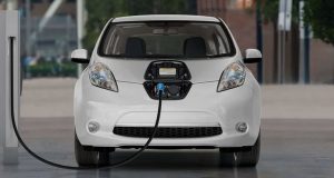 السيارات الكهربائية بين ضرورة التحوّل وغياب التشريع