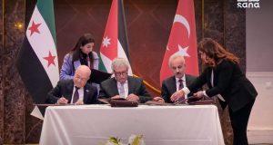مذكرة تفاهم لتطوير قطاعات النقل والربط اللوجستي بين سوريا والأردن وتركيا