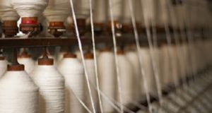 الصناعة النسيجية في سوريا إلى واجهة النقاش الاقتصادي