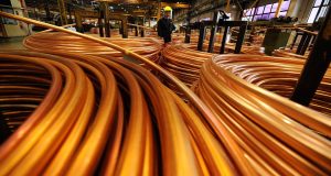 النحاس بين الاستثمار والصناعة.. لماذا لا يصلح ملاذاً آمناً؟