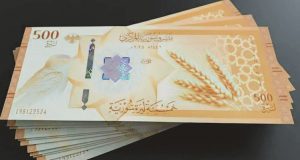 زيادة الرواتب بين الأرقام والواقع.. التضخم وسعر الصرف يحدّان من المكاسب المعيشية