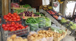 بعد رفع أسعار المحروقات.. ماذا عن أسعار السلع والدخل؟